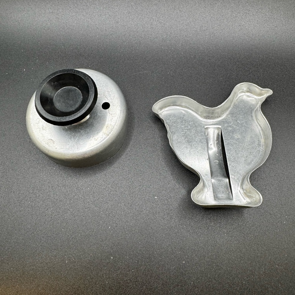 Set of 2 Vintage Small Aluminum Circle and Chicken Cookie Cutters Metal Molds